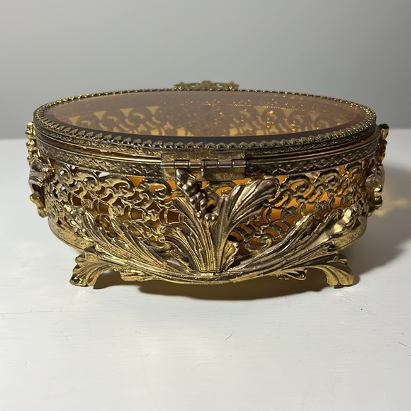 Antique Gold Filigree Jewelry Trinket Box - Beveled Amber Glass Angel - Picture 4 of 4